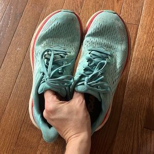 Hoka One One Clifton Women’s 8D (wide)